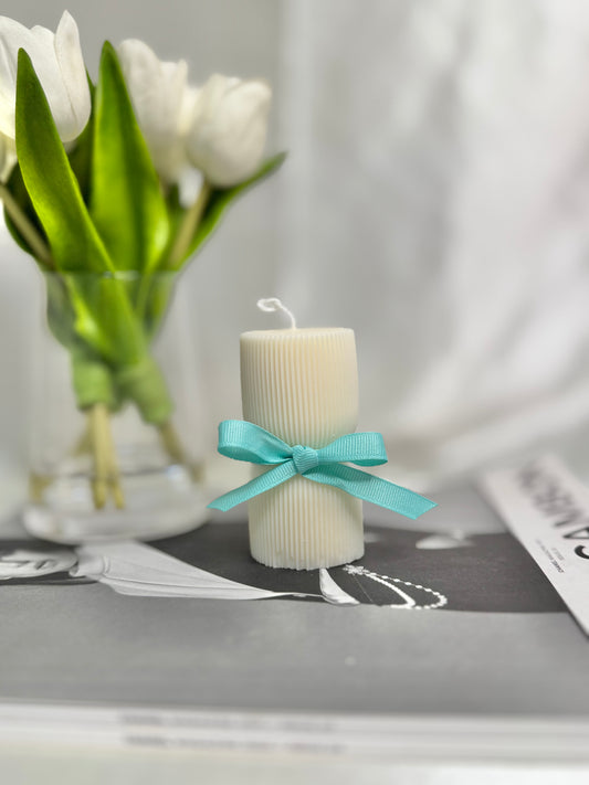 Pilar de reloj de arena pequeño